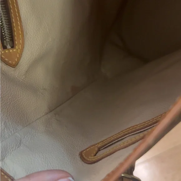 Louis Vuitton Bucket Monogram Shoulder Bag - Picture 13 of 17